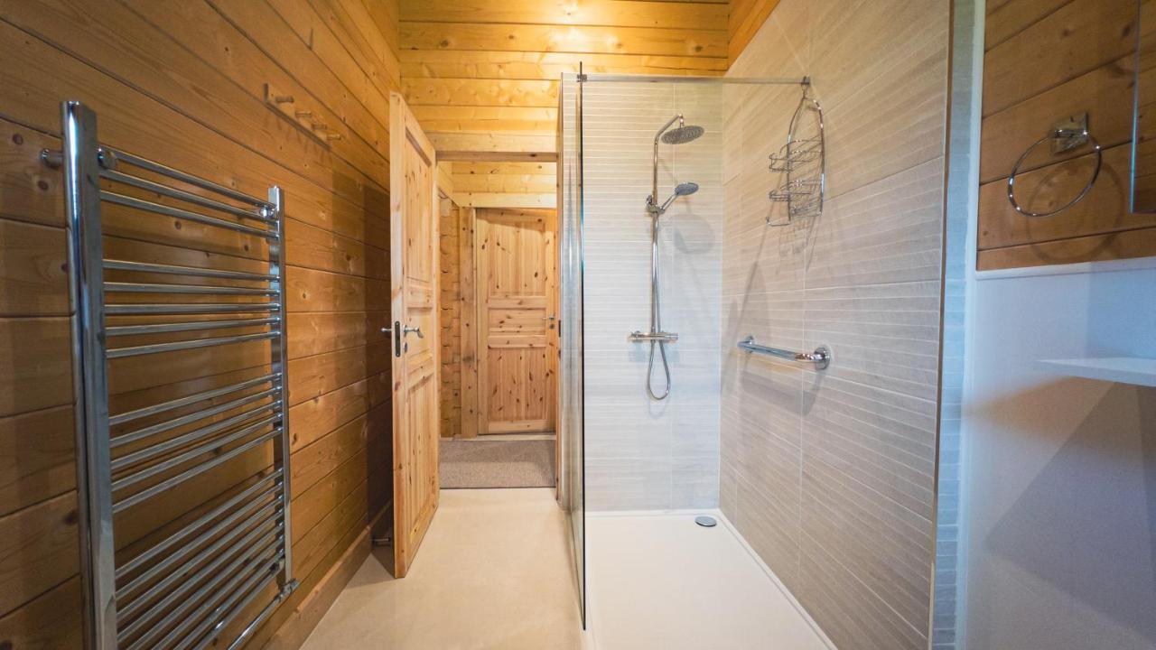 Sundance Lodge, Fantastic New Cabin With Hot Tub - Sleeps 6 - Largest In Felmoor Park Морпет Екстериор снимка