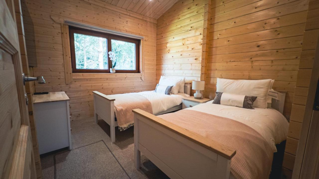 Sundance Lodge, Fantastic New Cabin With Hot Tub - Sleeps 6 - Largest In Felmoor Park Морпет Екстериор снимка