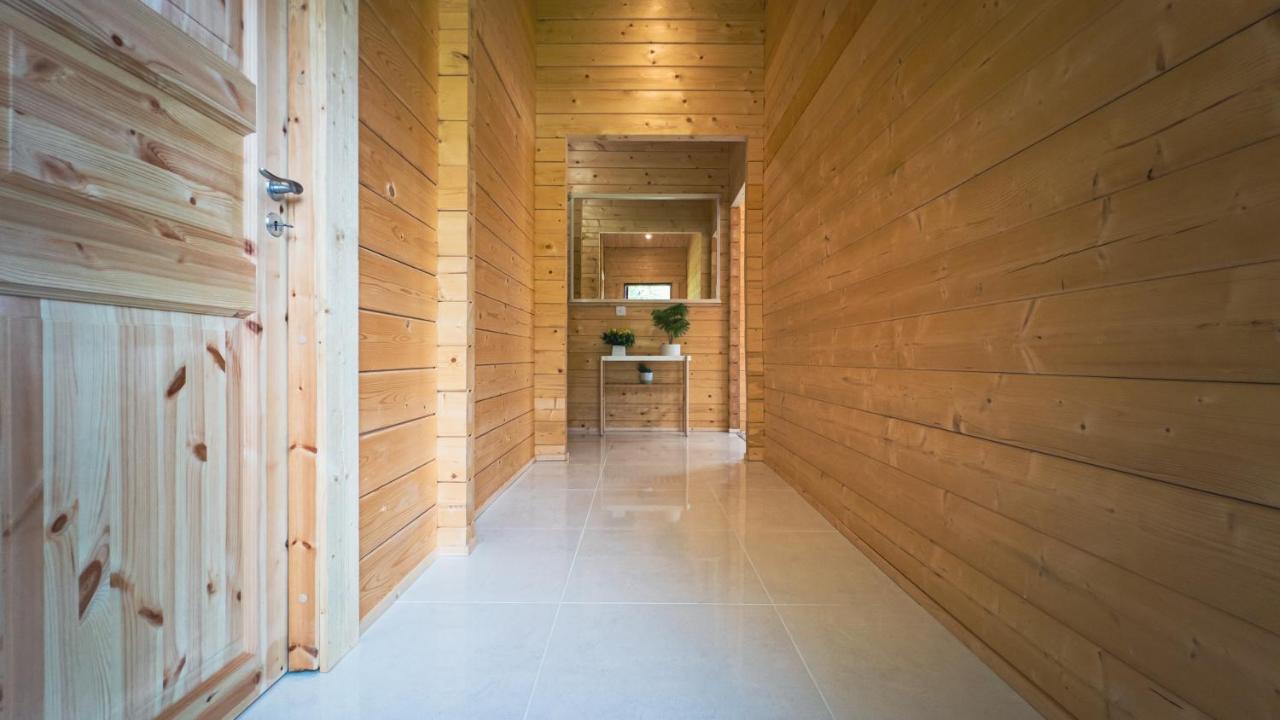 Sundance Lodge, Fantastic New Cabin With Hot Tub - Sleeps 6 - Largest In Felmoor Park Морпет Екстериор снимка
